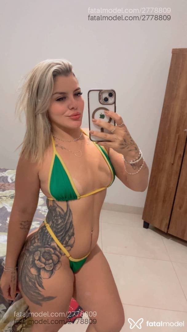 Acompanhante mulher com cabelo castanho de olhos castanhos - Chloe