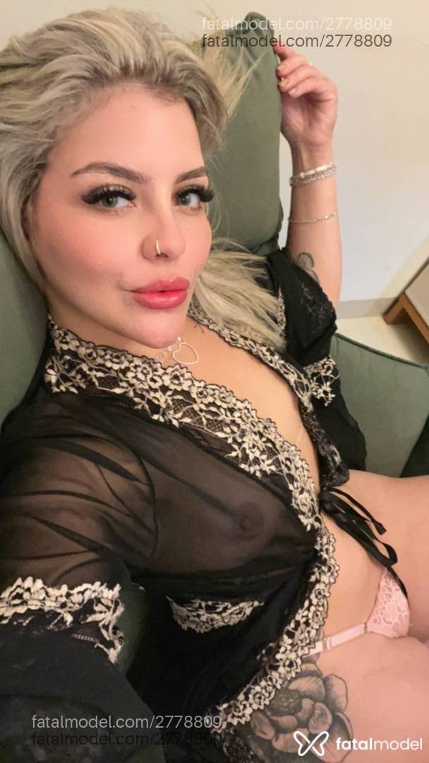 Acompanhante mulher com cabelo castanho de olhos castanhos - Chloe