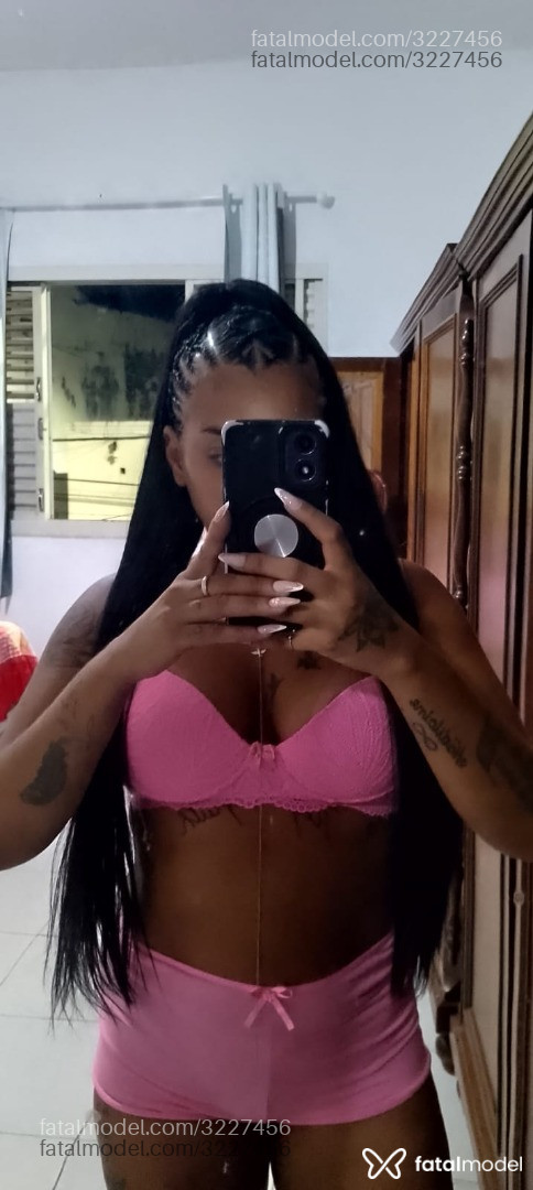 Acompanhante mulher morena (o) de olhos castanhos em Lorena - Yngrid