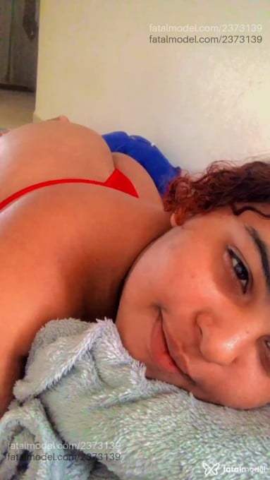 Acompanhante mulher com cabelo castanho de olhos castanhos em Abreu e Lima Acompanhante mulher com cabelo castanho de olhos castanhos em Abreu e Lima - Mirela