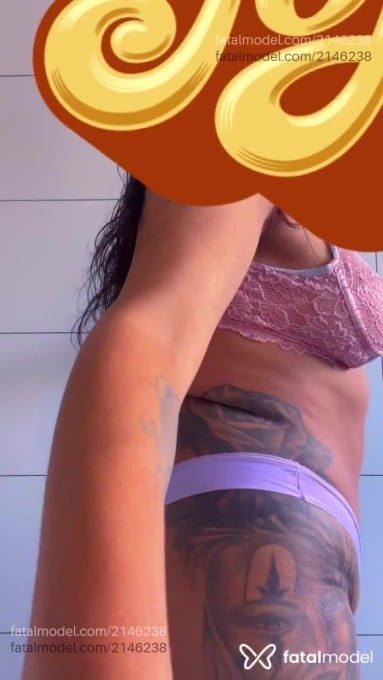 Acompanhante mulher morena (o) de olhos castanhos - Alerquina Acompanhante mulher morena (o) de olhos castanhos - Alerquina