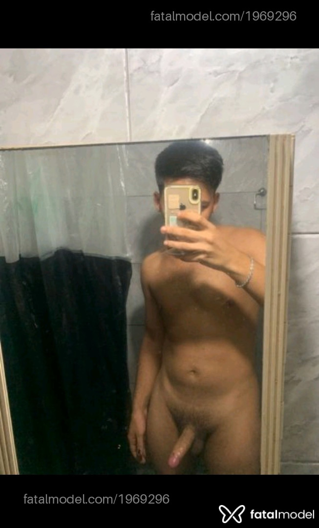 Acompanhante homem morena (o) de olhos castanhos em Rio de Janeiro - Douglas