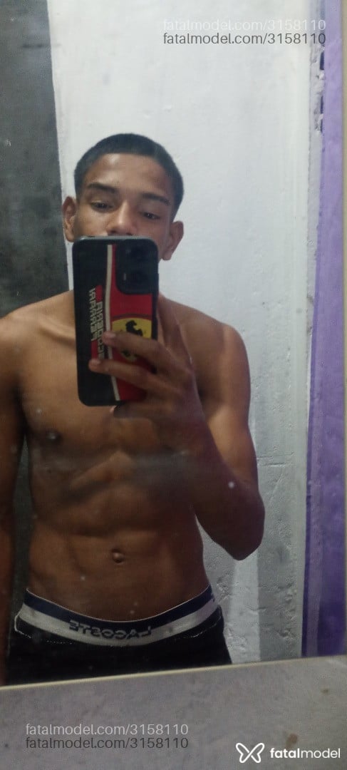 Acompanhante homem morena (o) de olhos castanhos em Belém Acompanhante homem morena (o) de olhos castanhos em Belém - Daniel