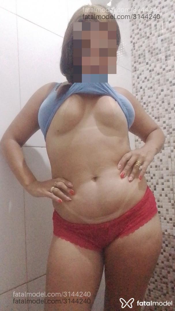 Acompanhante mulher loira (o) de olhos castanhos em Uruaçu - Fernanda Nanda