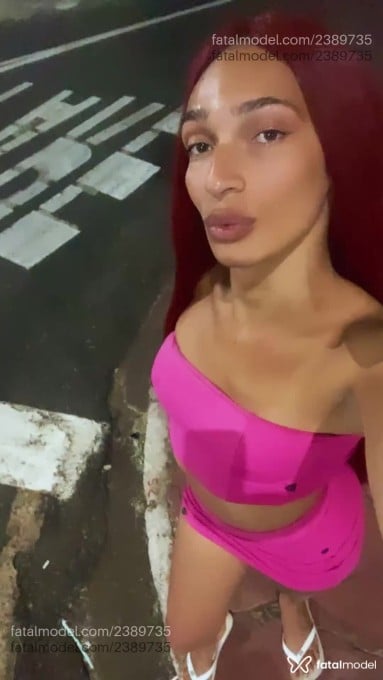 Acompanhante mulher trans loira (o) de olhos castanhos em Uberaba - Valentina