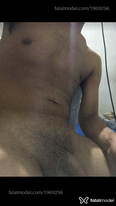 Acompanhante homem morena (o) de olhos castanhos em Rio de Janeiro - Douglas