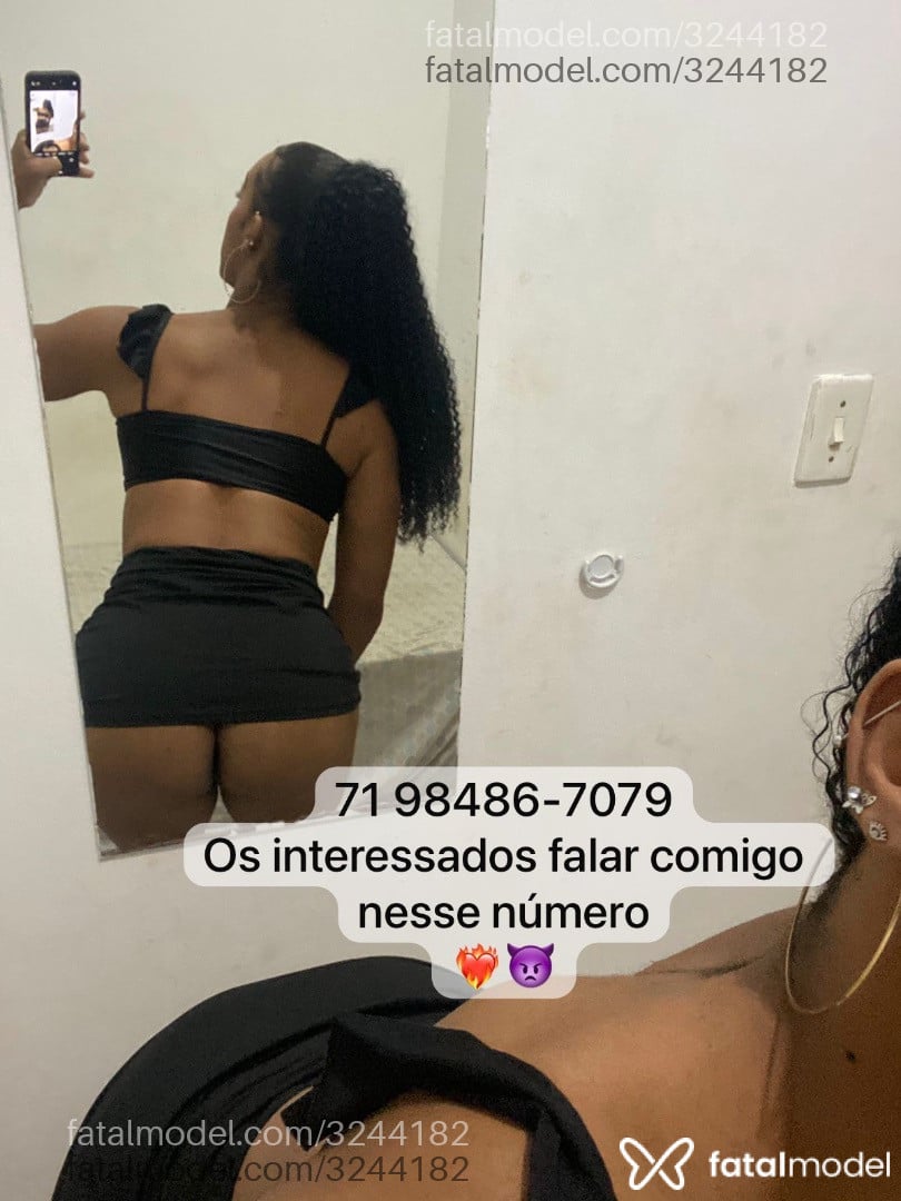 Acompanhante mulher trans morena (o) de olhos pretos em Camaçari Acompanhante mulher trans morena (o) de olhos pretos em Camaçari - Leandra