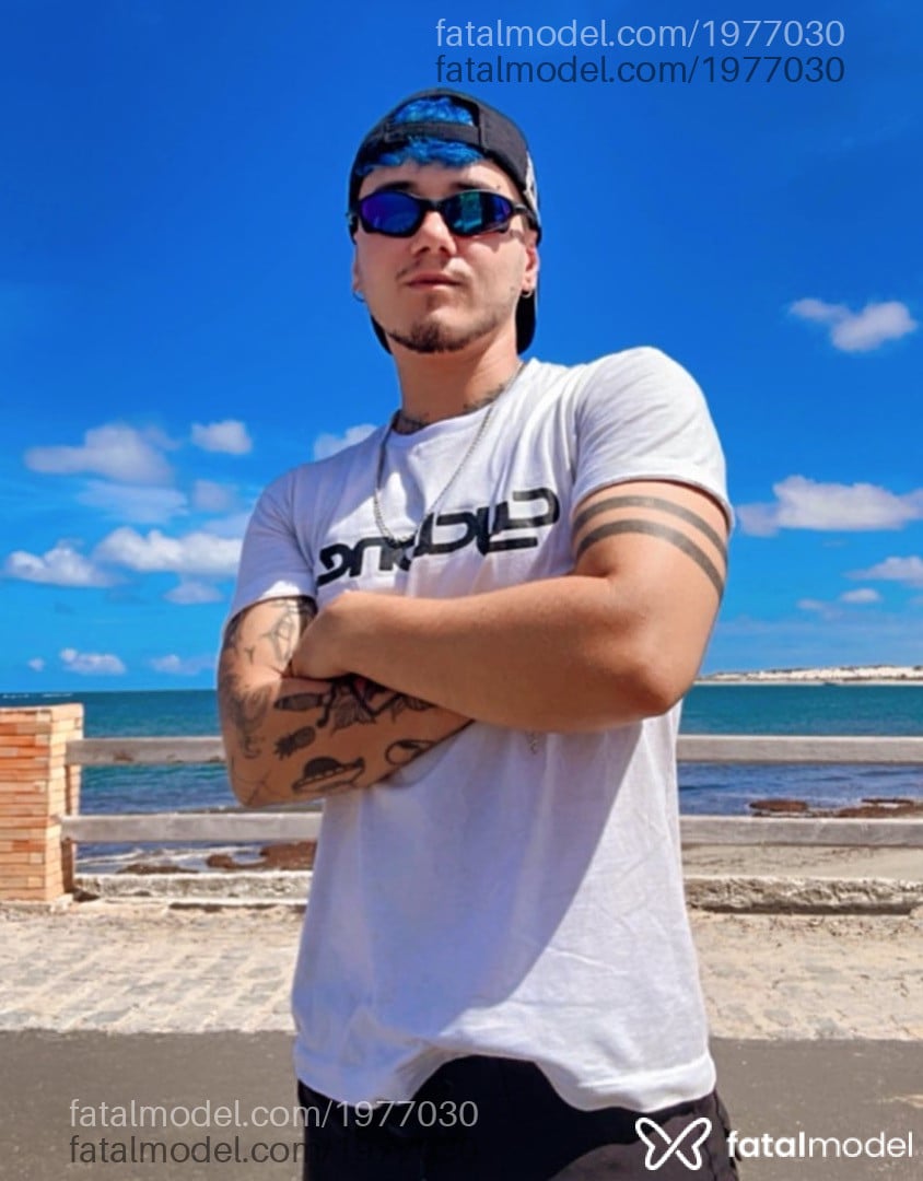 Acompanhante homem trans morena (o) de olhos castanhos em Virtual - Ftm