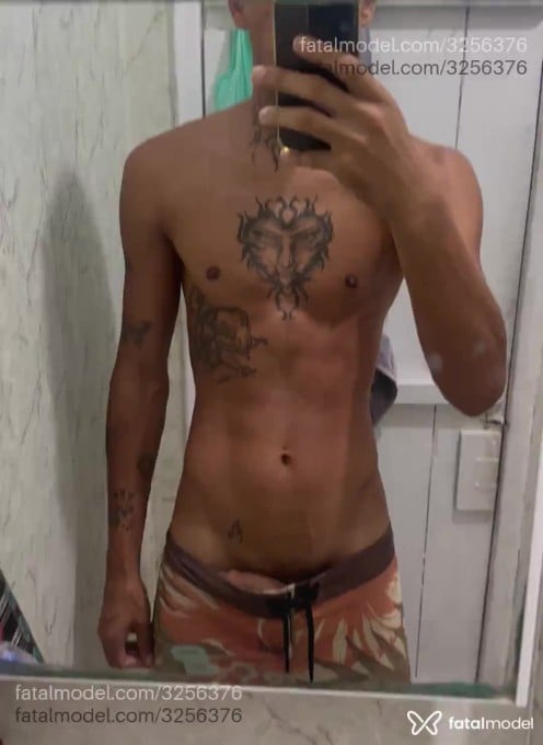Acompanhante homem morena (o) de olhos pretos em Rio de Janeiro - Felps