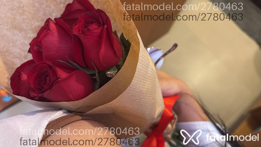 Acompanhante mulher morena (o) de olhos castanhos em Virtual - Elena