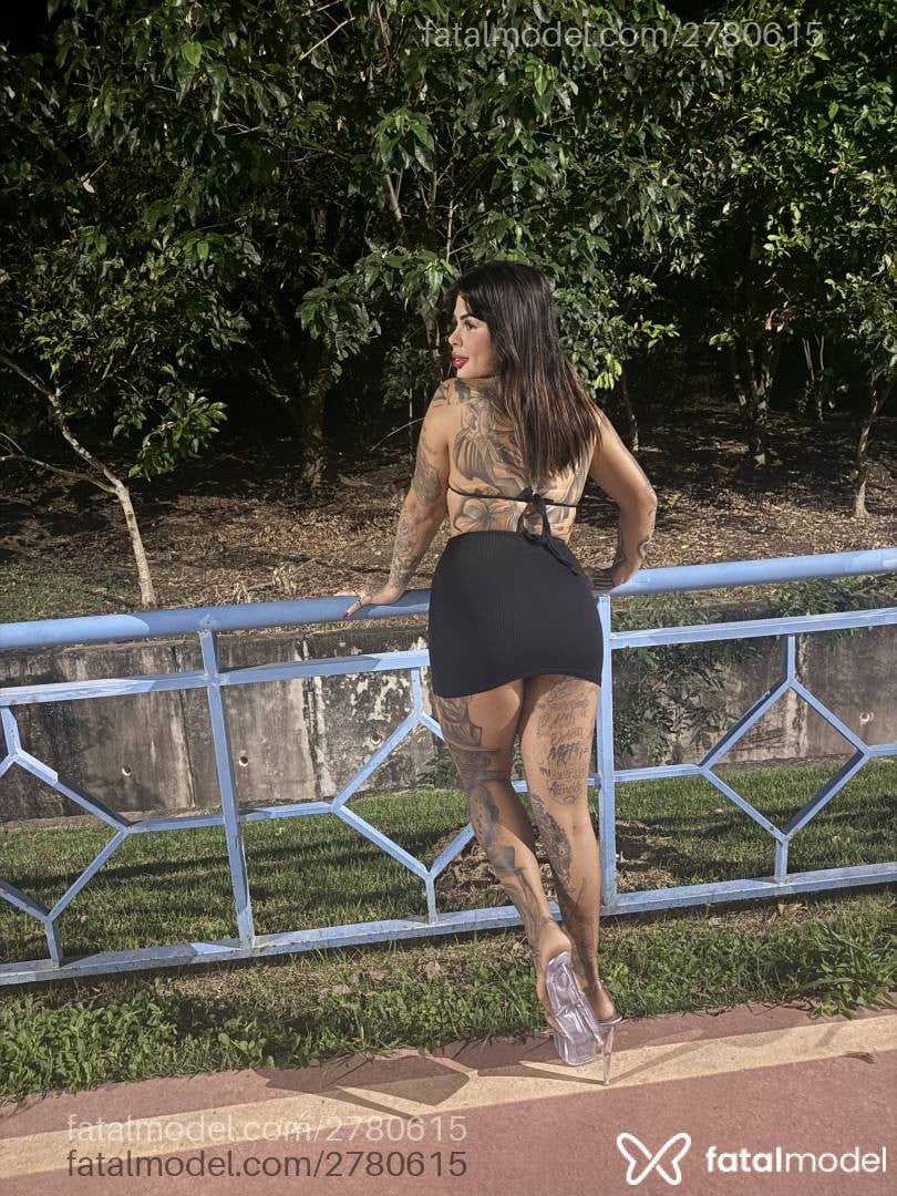Acompanhante mulher morena (o) de olhos castanhos - Luara