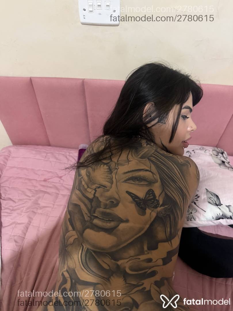 Acompanhante mulher morena (o) de olhos castanhos - Luara