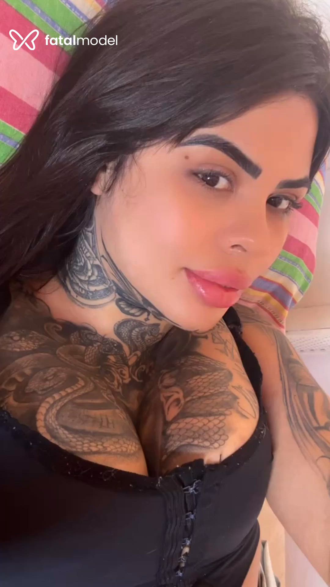Acompanhante mulher morena (o) de olhos castanhos - Luara