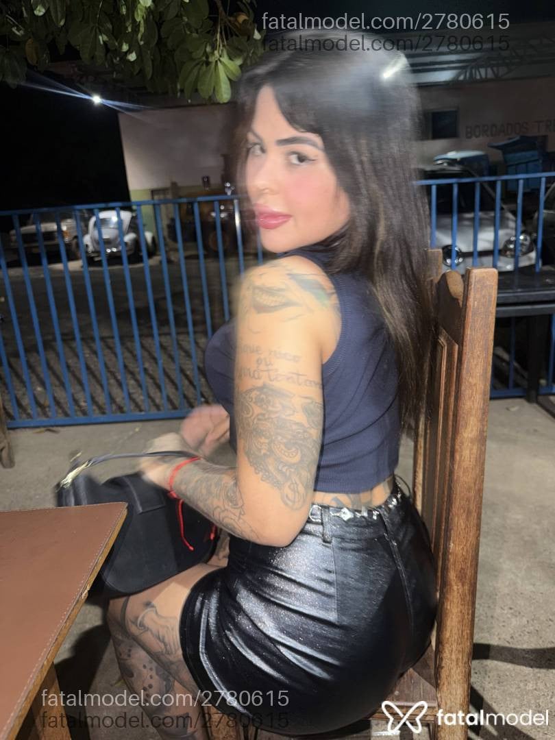 Acompanhante mulher morena (o) de olhos castanhos - Luara