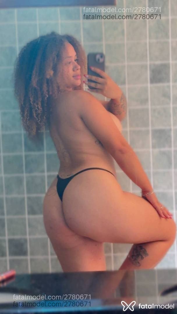 Acompanhante mulher loira (o) de olhos castanhos em Goiânia - Diana