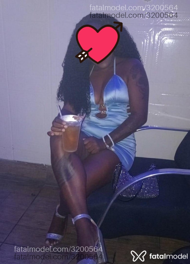 Acompanhante mulher morena (o) de olhos pretos em São Paulo - Beatriz