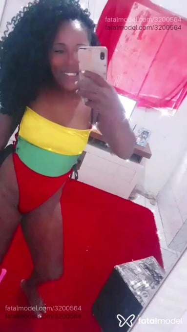 Acompanhante mulher morena (o) de olhos pretos em São Paulo - Beatriz