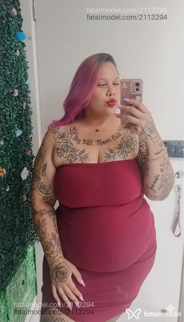 Acompanhante mulher com cabelo colorido de olhos castanhos em Guarulhos - Gabys