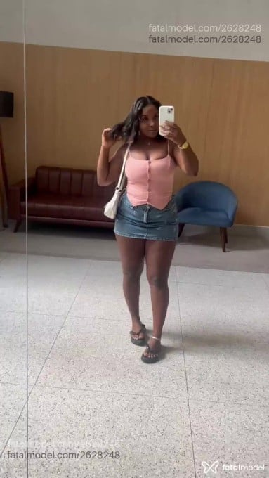 Acompanhante mulher morena (o) de olhos pretos em São Paulo - Luanna Costa