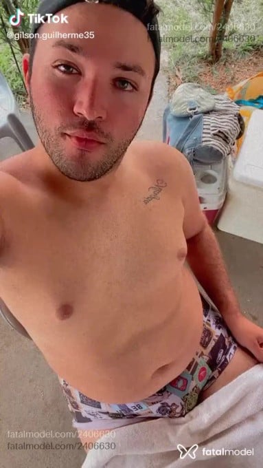 Acompanhante homem com cabelo castanho de olhos castanhos em João Pinheiro Acompanhante homem com cabelo castanho de olhos castanhos em João Pinheiro - Luis