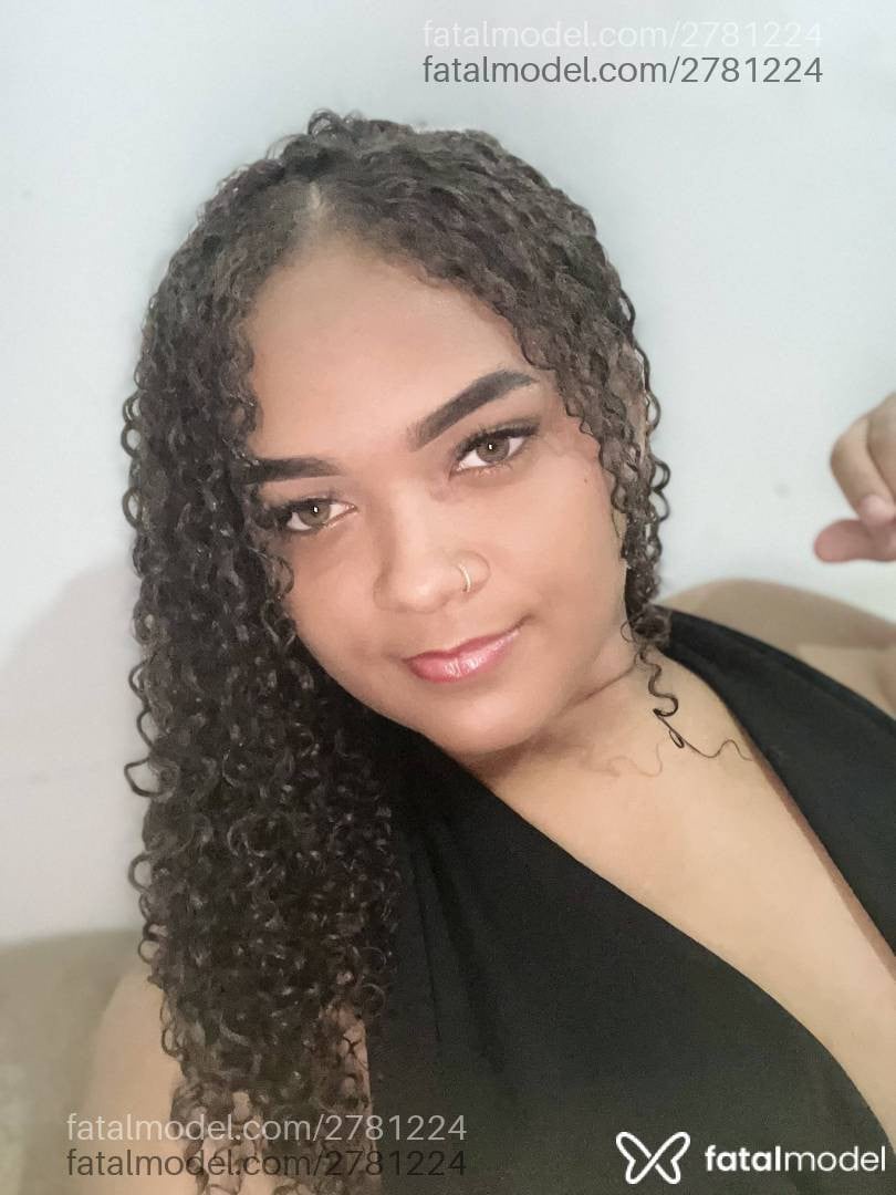 Acompanhante mulher com cabelo castanho de olhos mel em Presidente Prudente - Paloma