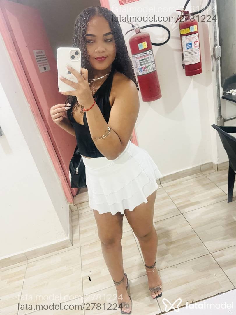 Acompanhante mulher com cabelo castanho de olhos mel em Presidente Prudente - Paloma