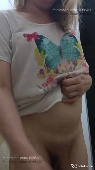 Acompanhante mulher trans loira (o) de olhos castanhos em Virtual - Branquinhasafada