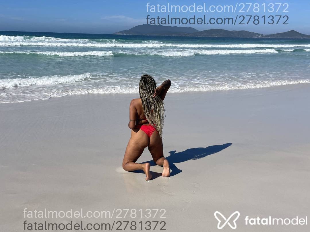 Acompanhante mulher loira (o) de olhos pretos em Cabo Frio - Dafne