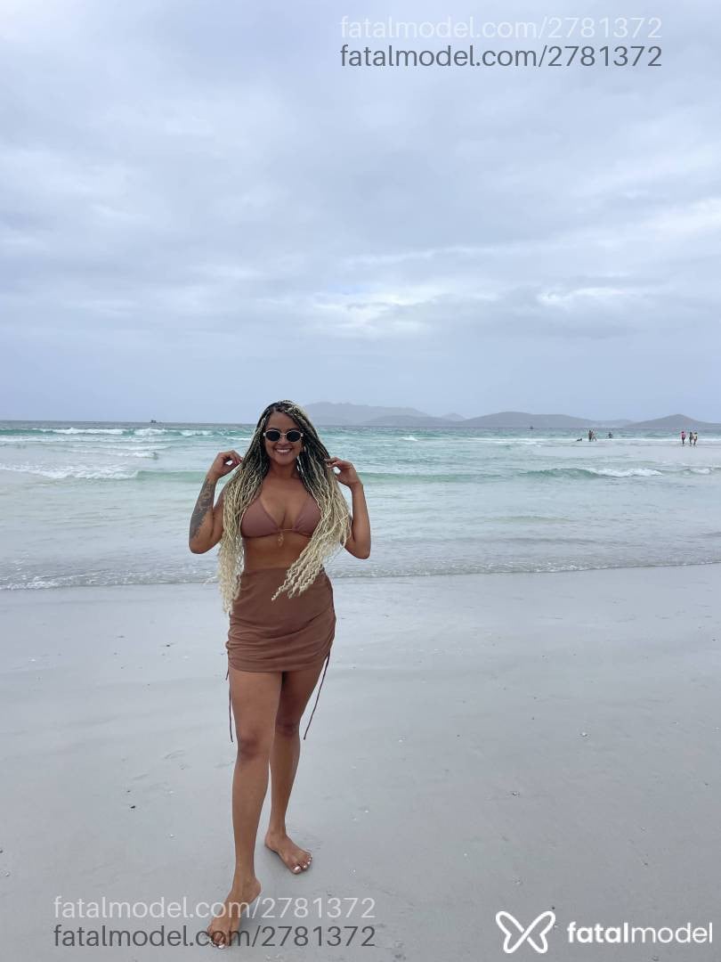 Acompanhante mulher loira (o) de olhos pretos em Cabo Frio - Dafne