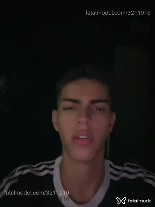 Acompanhante homem com cabelo castanho de olhos pretos em Fortaleza - Lucas