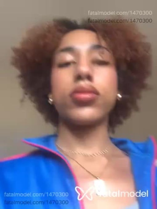 Acompanhante mulher trans morena (o) de olhos castanhos em Porto Alegre Acompanhante mulher trans morena (o) de olhos castanhos em Porto Alegre - Jasmin Haara