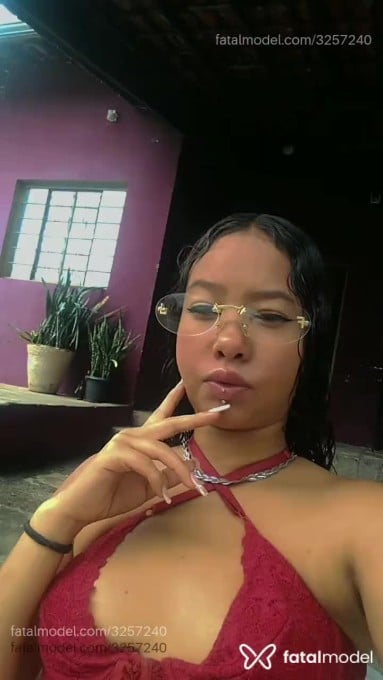 Acompanhante mulher com cabelo castanho de olhos castanhos em Leme - Melissa