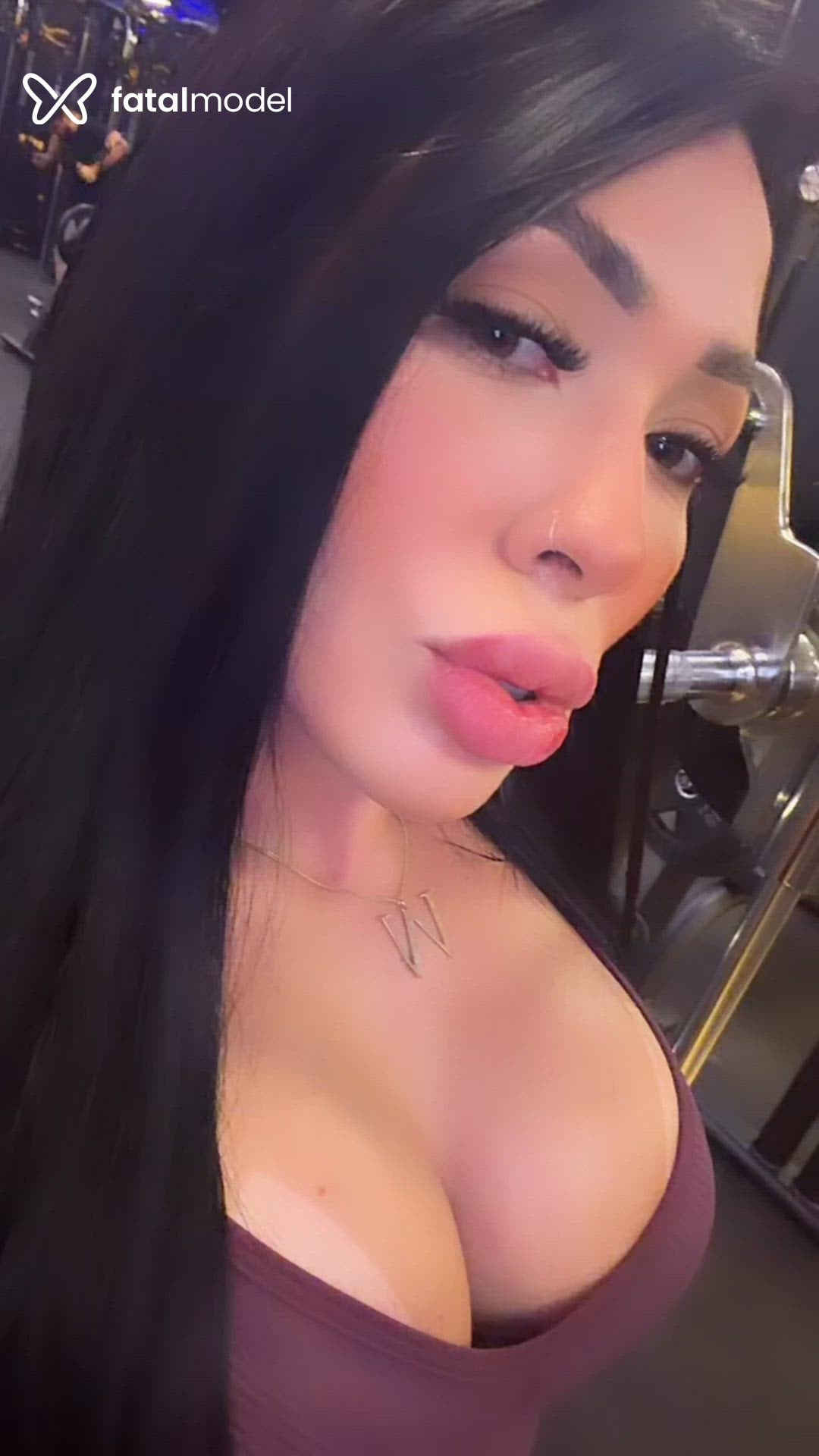 Acompanhante mulher com cabelo castanho de olhos mel em Caruaru Acompanhante mulher com cabelo castanho de olhos mel em Caruaru - Gabriela