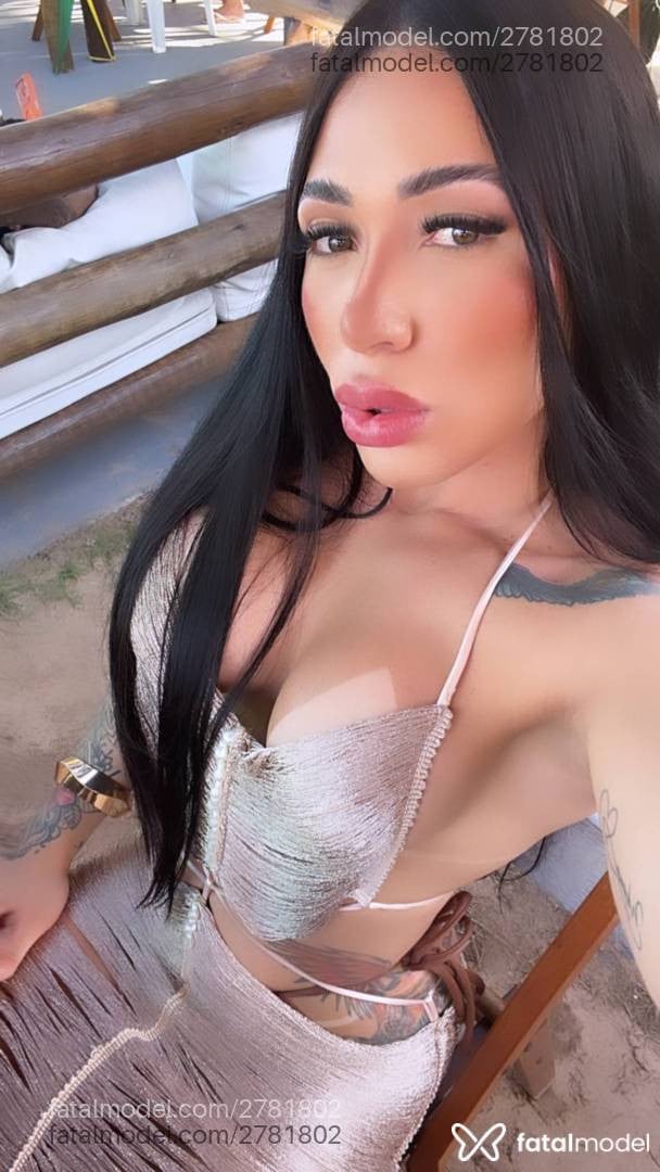 Acompanhante mulher com cabelo castanho de olhos mel em Caruaru Acompanhante mulher com cabelo castanho de olhos mel em Caruaru - Gabriela