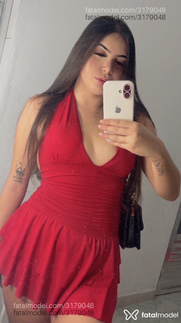 Acompanhante mulher morena (o) de olhos mel - Aline Smith Acompanhante mulher morena (o) de olhos mel - Aline Smith
