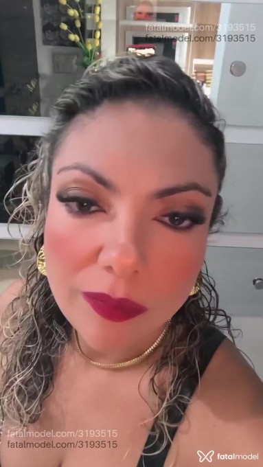 Acompanhante mulher loira (o) de olhos verdes em São José - Luana