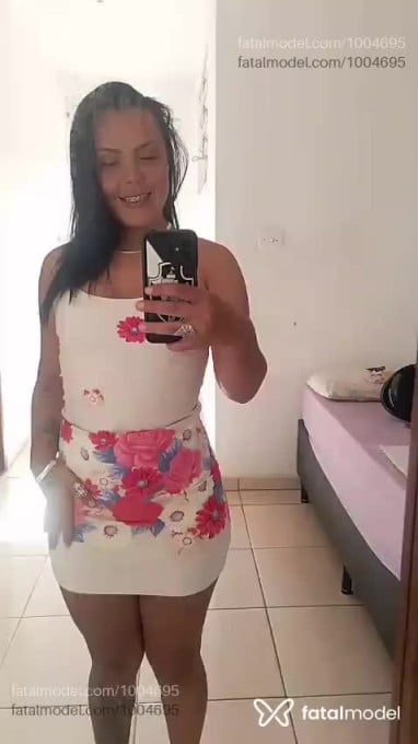 Acompanhante mulher com cabelo castanho de olhos pretos em Bom Jesus do Itabapoana - Aylla Duarte