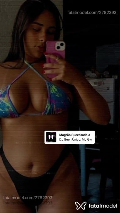 Acompanhante mulher com cabelo castanho de olhos castanhos em Florianópolis - Eduarda Ferreira