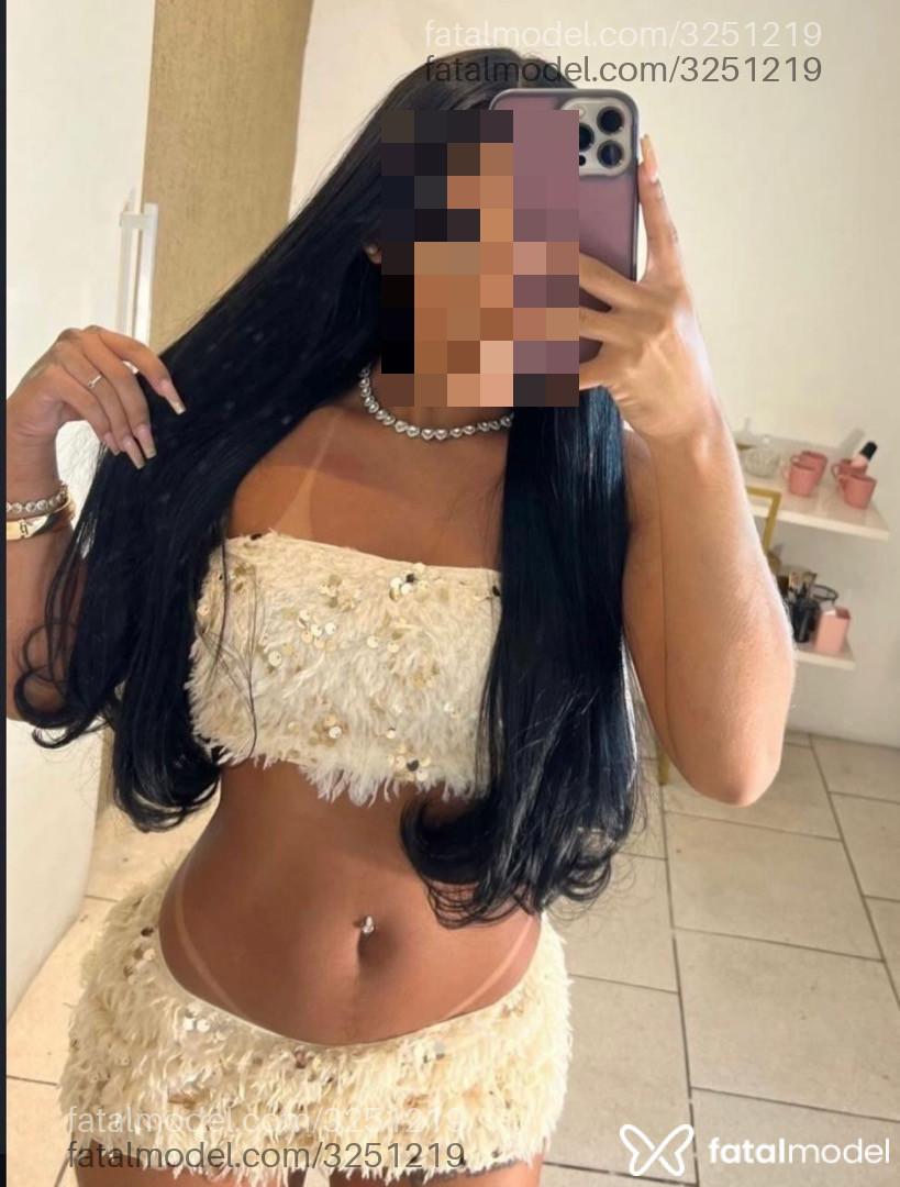 Acompanhante mulher morena (o) de olhos castanhos em Goiânia - Isabela Guimarães