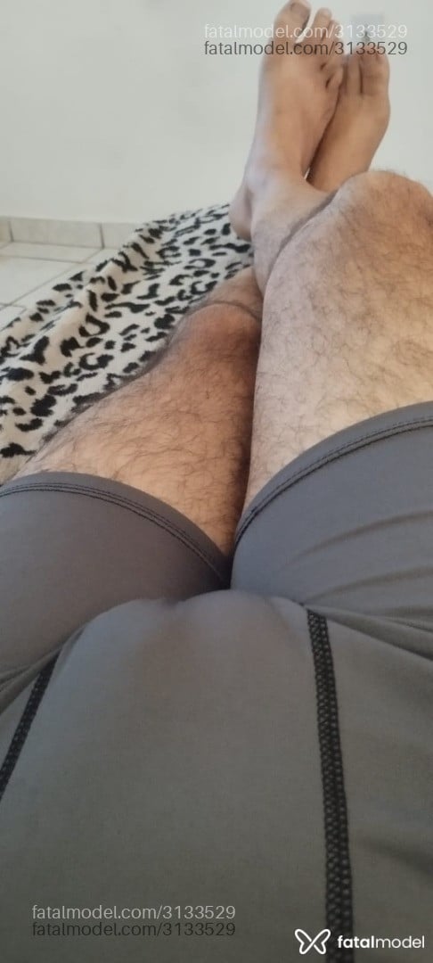Acompanhante homem com cabelo castanho de olhos castanhos - Lucas