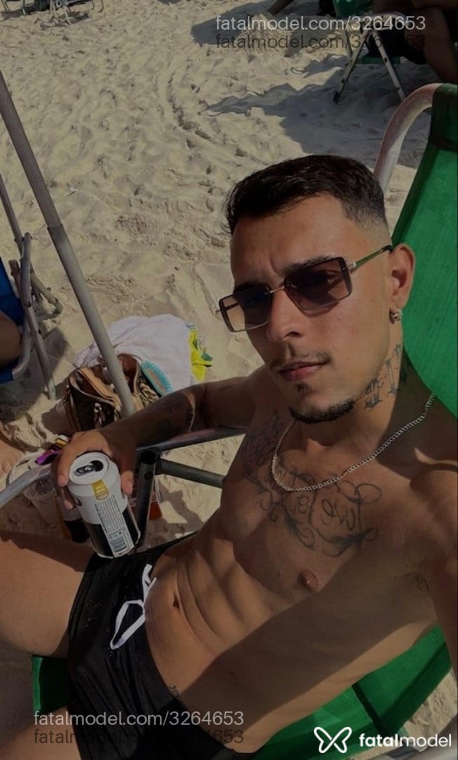 Acompanhante homem morena (o) de olhos pretos - Miguel