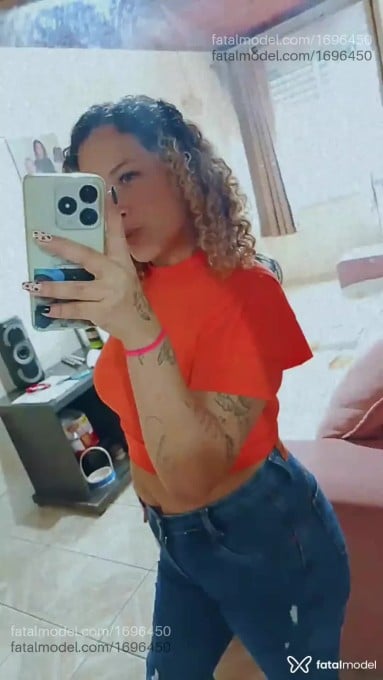 Acompanhante mulher loira (o) de olhos verdes em Pelotas - Thay