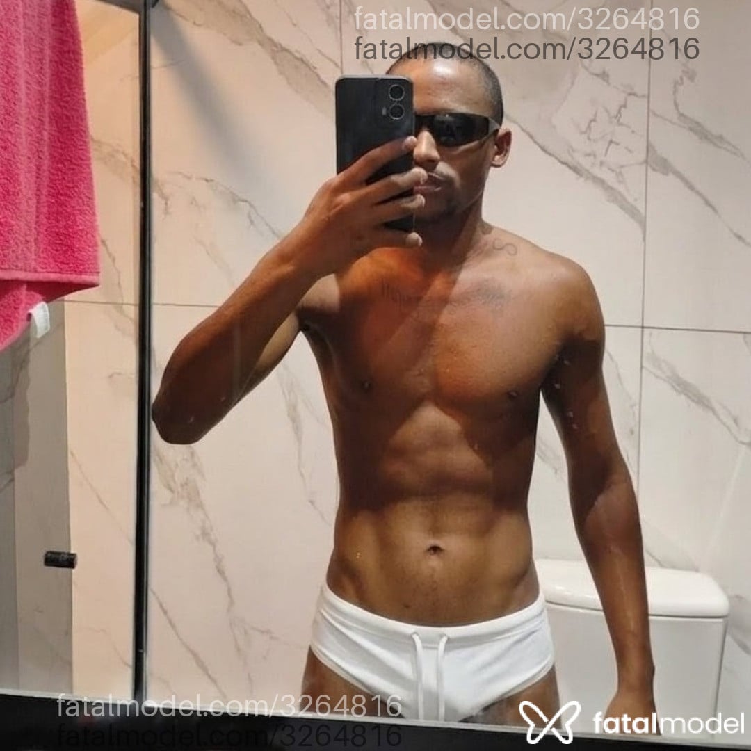 Acompanhante homem com cabelo castanho de olhos castanhos em Nova Iguaçu - Adonis