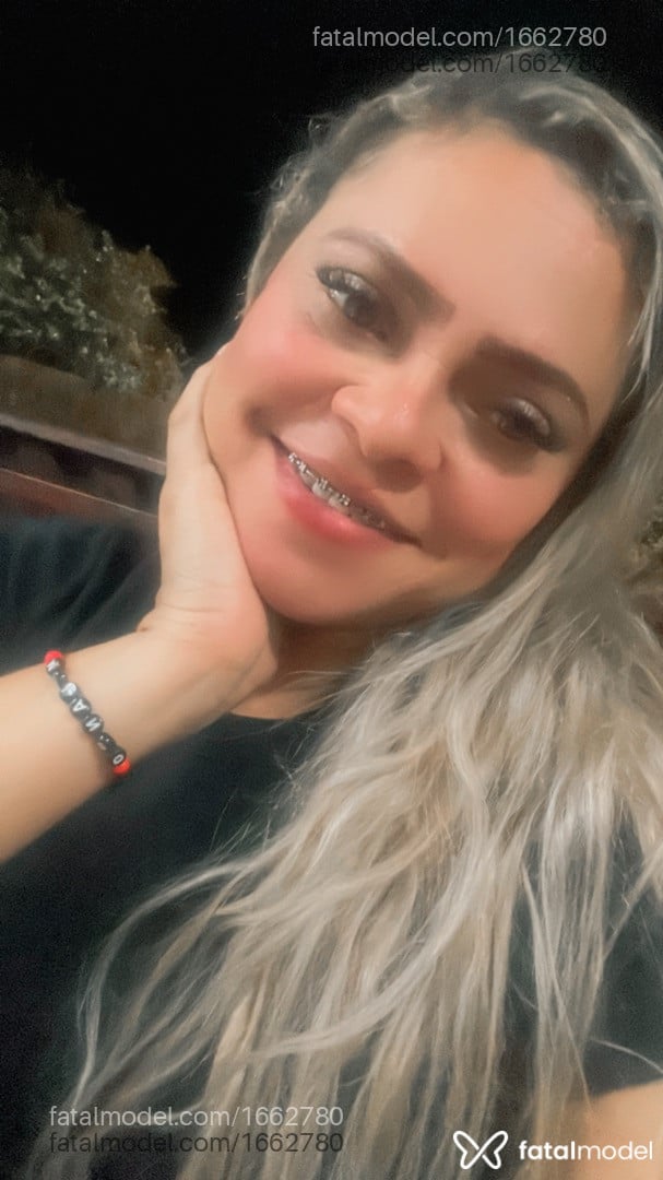 Acompanhante mulher loira (o) de olhos mel em Águas de Lindóia - Bruna Palloma