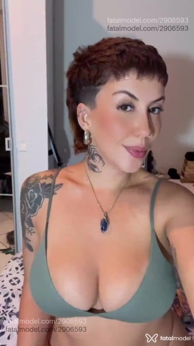 Acompanhante mulher ruiva (o) de olhos castanhos em Florianópolis - Antonella