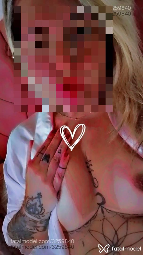 Acompanhante mulher loira (o) de olhos castanhos em São José do Rio Preto - Karolzinhafogo