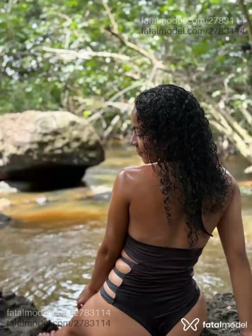 Acompanhante mulher morena (o) de olhos castanhos em Novo Progresso - Mayelbe