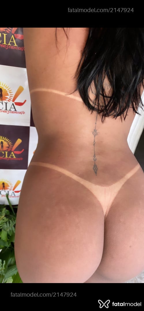 Acompanhante mulher morena (o) de olhos castanhos - Ana Julia