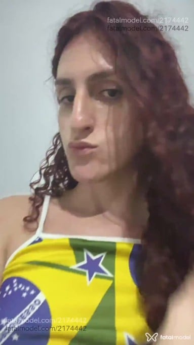 Acompanhante mulher trans ruiva (o) de olhos castanhos em Recife Acompanhante mulher trans ruiva (o) de olhos castanhos em Recife - Clara