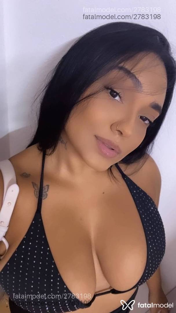 Acompanhante mulher morena (o) de olhos castanhos - Larissa